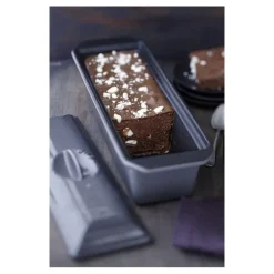 Le Chasseur terrine avec couvercle noire 28 cm