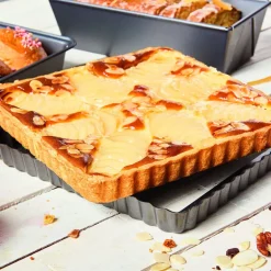 Moule à tarte carrée 23 cm à fond amovible